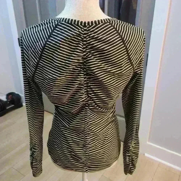 Athleta Striped Shell Top - Picture 4 of 9